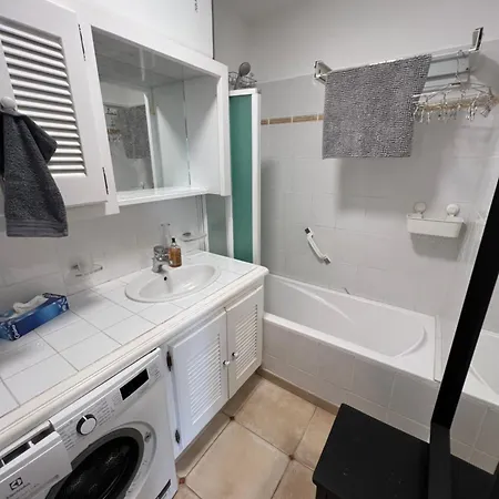 Chez Sophie Et Vincent * コゴラン